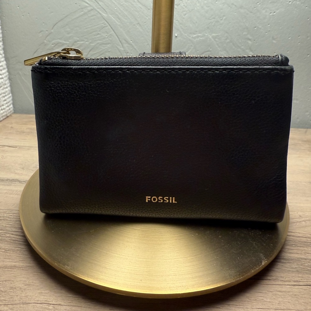 Fossil Black Leather Zip Wallet